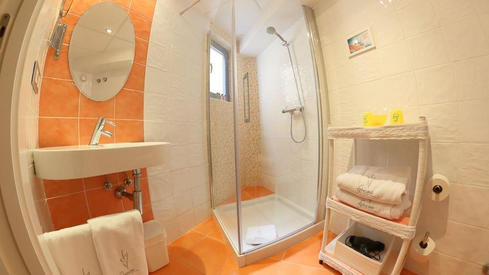 Hotel Fetiche Alojamiento Con Encanto เบนิดอร์ม ภายนอก รูปภาพ